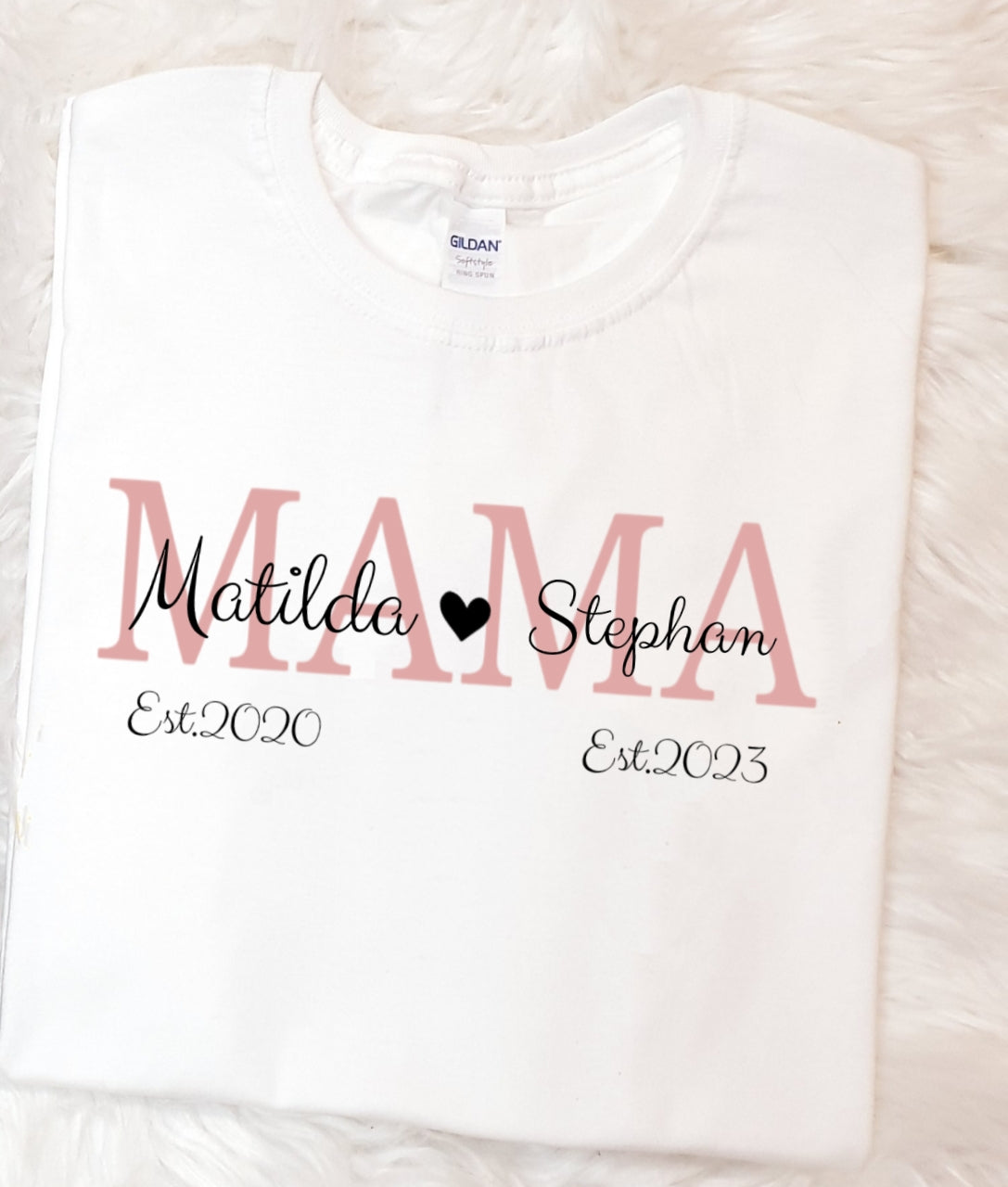 Personalisiertes MAMA Shirt | MOM T-Shirt mit Kindernamen & Geburtsjahr.