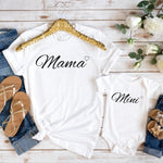 Lade das Bild in den Galerie-Viewer, Mama und Mini passende Shirts, Mama und Kind Shirt, Familienoutfit Mama Mini Outfit für die Familie, Matching Family Shirts,
