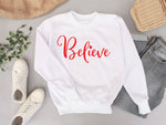 Lade das Bild in den Galerie-Viewer, Glauben Sie an Weihnachten Pullover , Frauen Weihnachten Pullover , glauben Pullover , glauben Sweatshirt , glauben Santa sweater, Weihnachten Sweatshirt, Urlaub Sweatshirt
